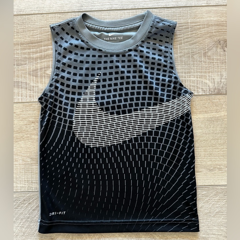 Nike boys size 4T tank top